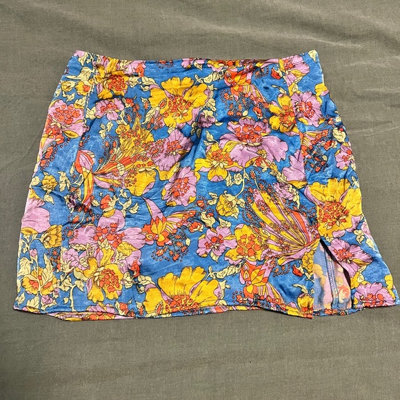 Topshop Dresses & Skirts - Topshop skirt